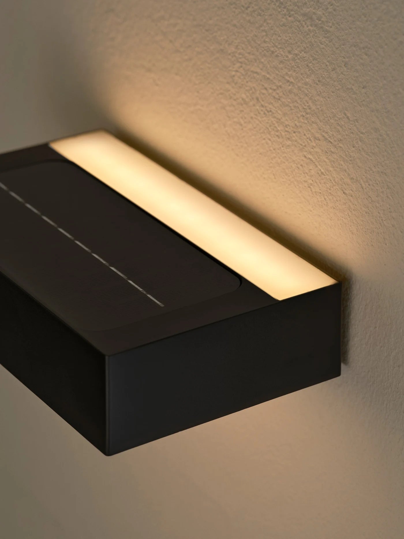 Monay Round/ Square Solar Wall light