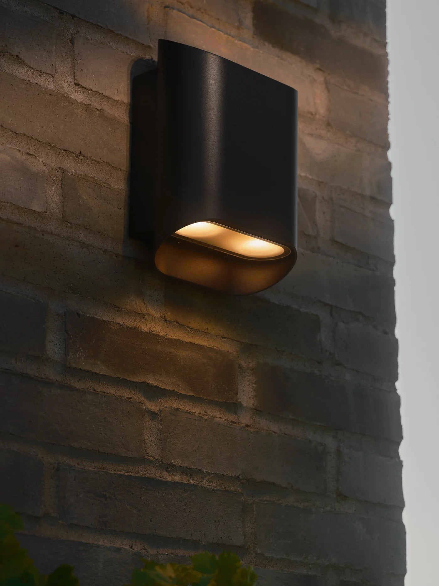 Nico 22 Round Maxi Wall light