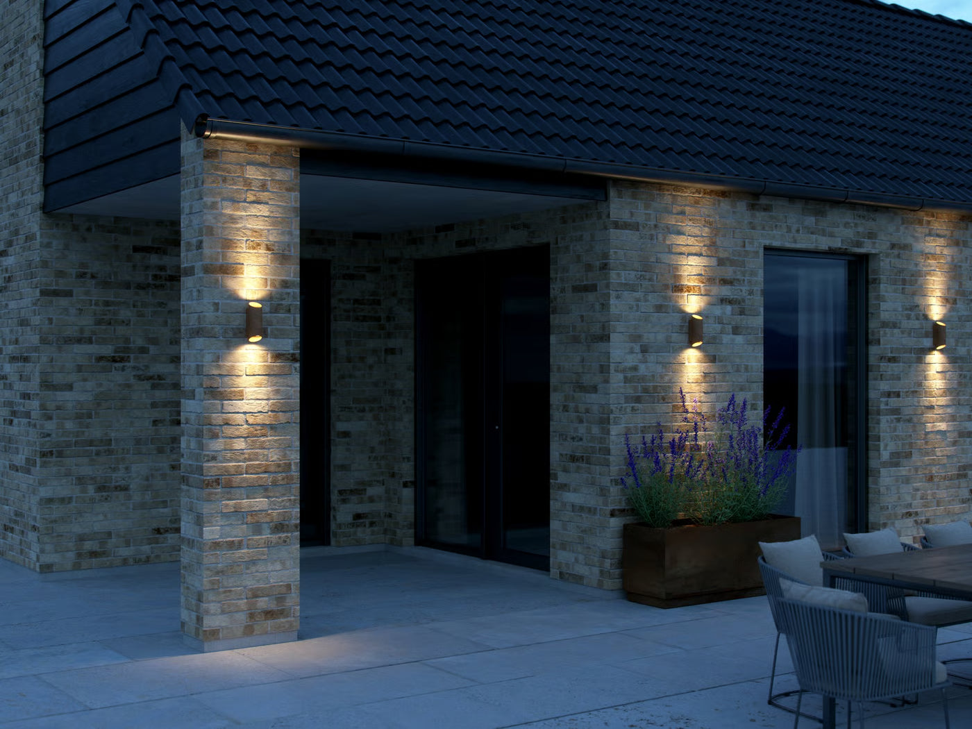 Nico Round/ Square 22' Wall light - Various Finishes