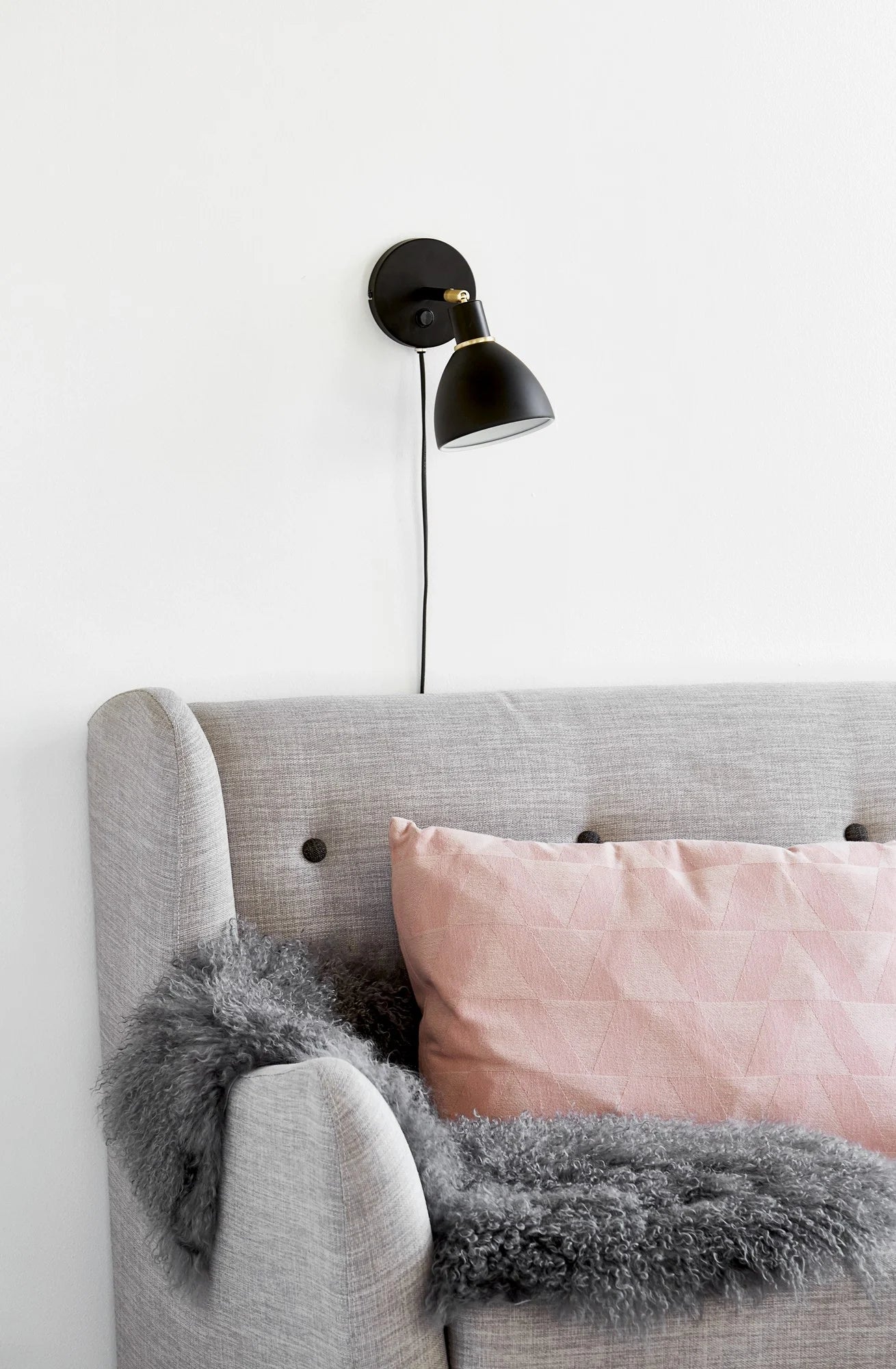 Ray Wall Light- Black/ Chrome Finishes