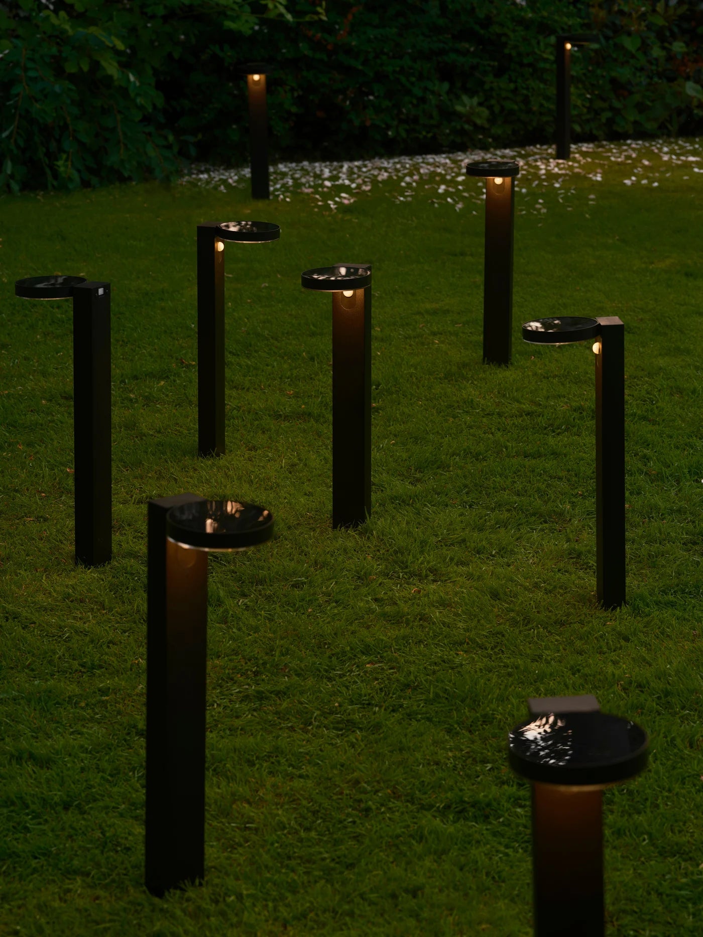 Rica Round/ Square Solar Garden light