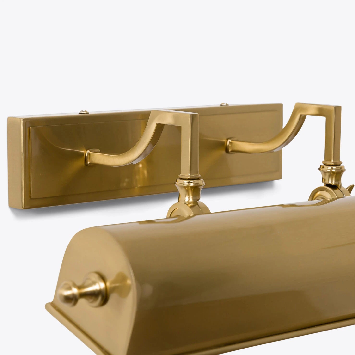 Putney Picture Light- Brass Finish