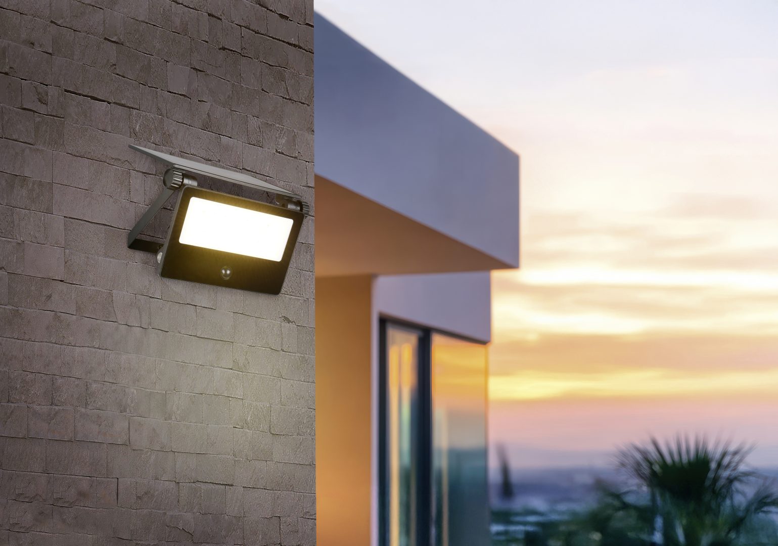 Moura Solar Wall Lights