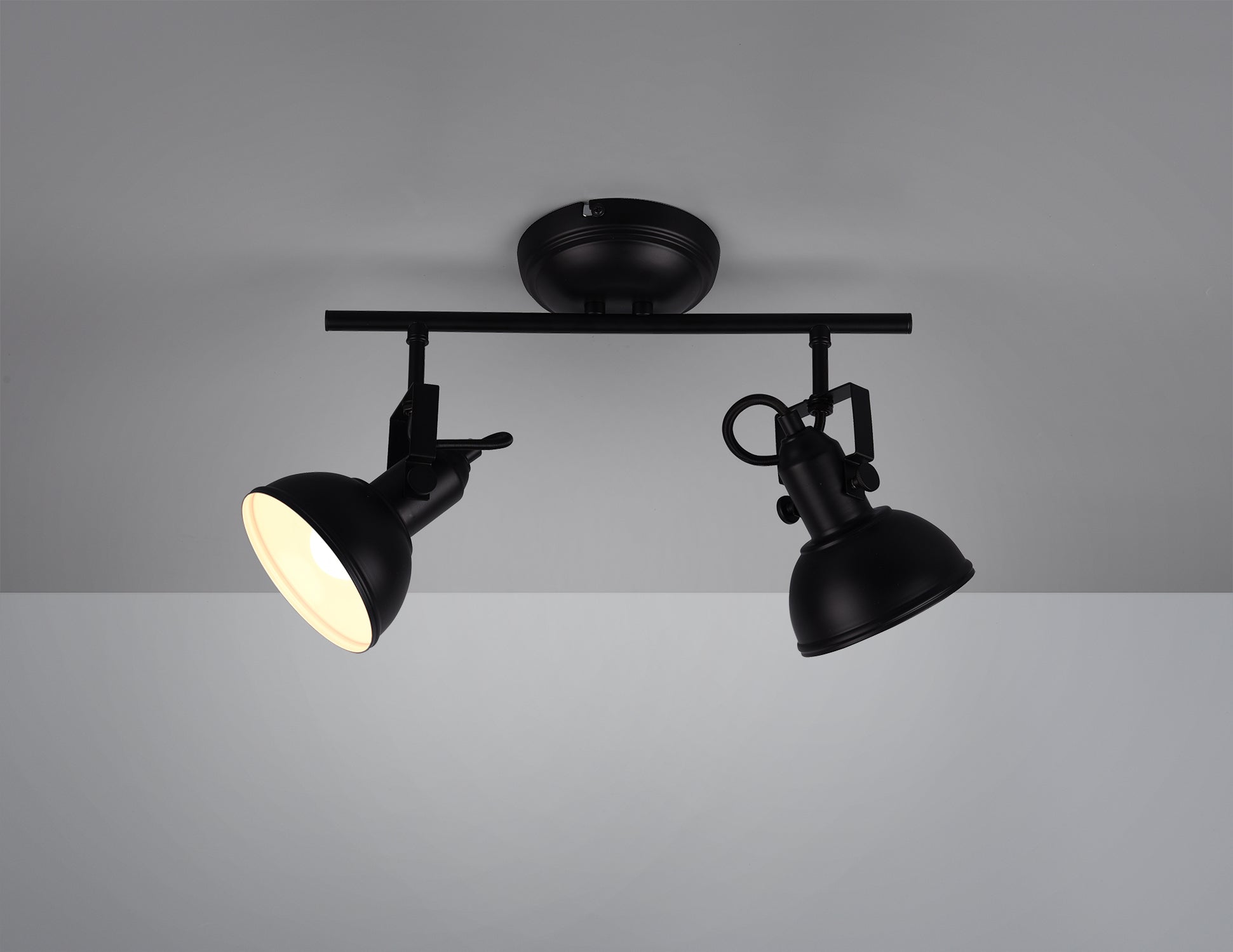 Gina 2/3/4Lt Bar Spotlight - Black