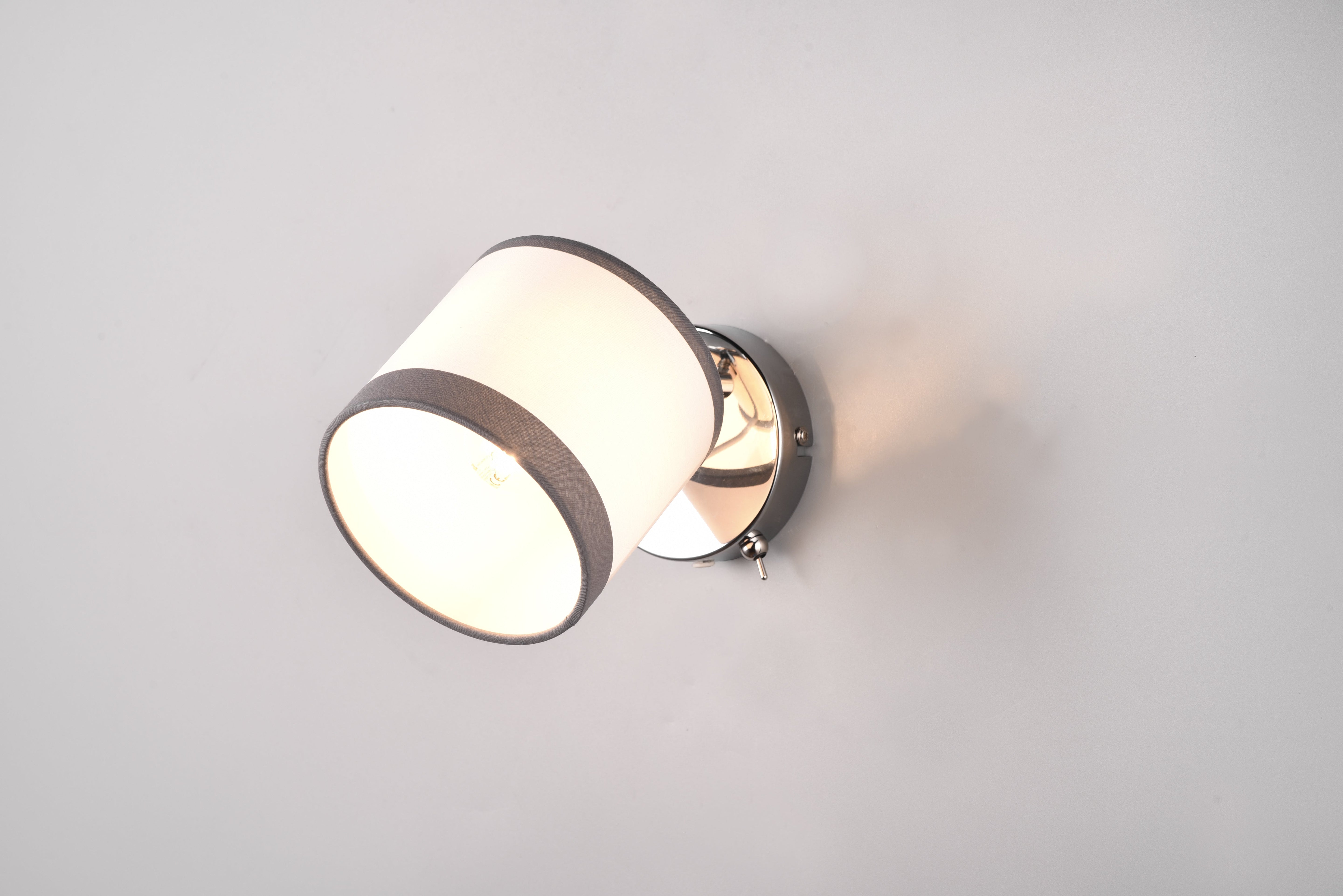 Davos Wall Spotlight - Chrome/Black