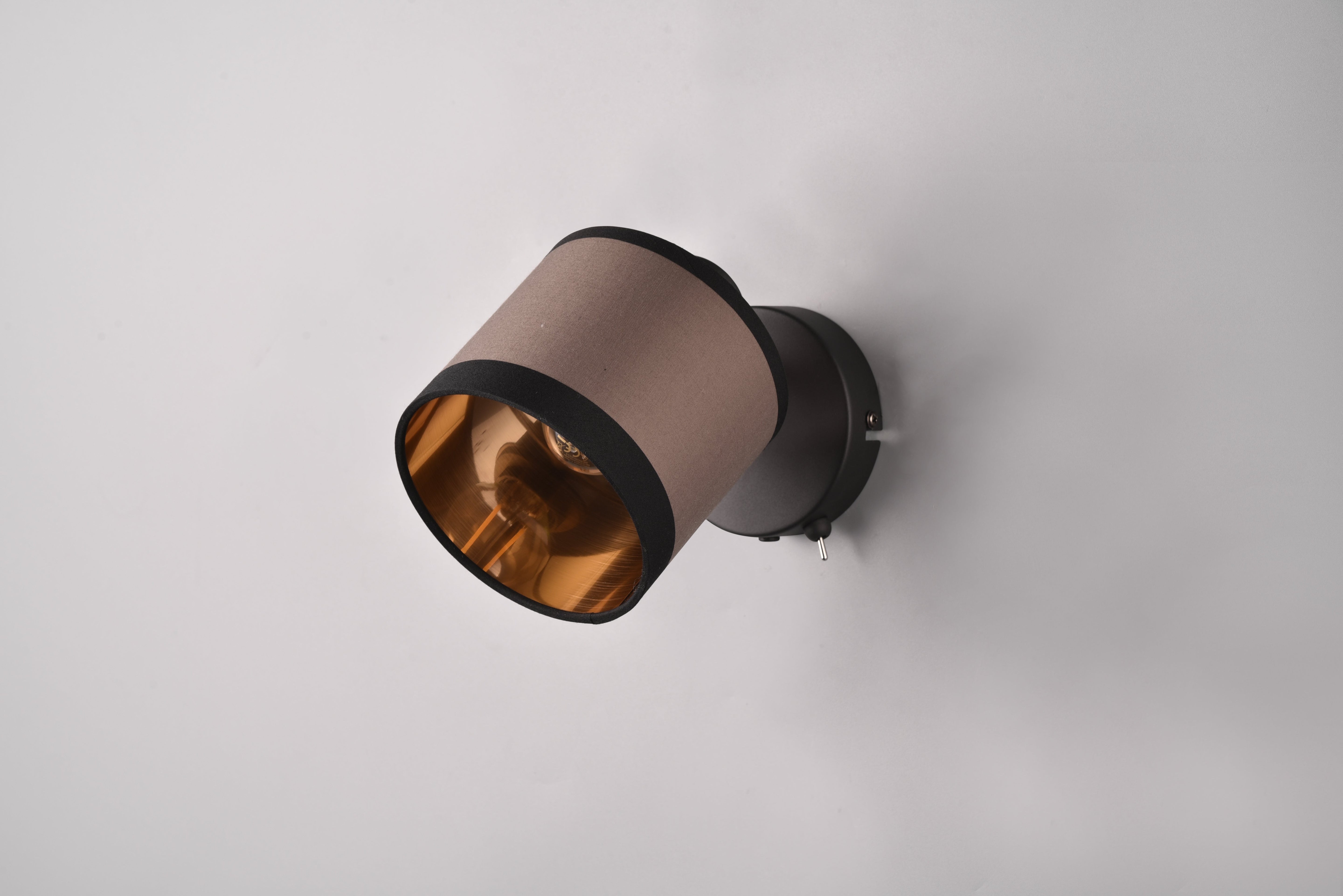 Davos Wall Spotlight - Chrome/Black