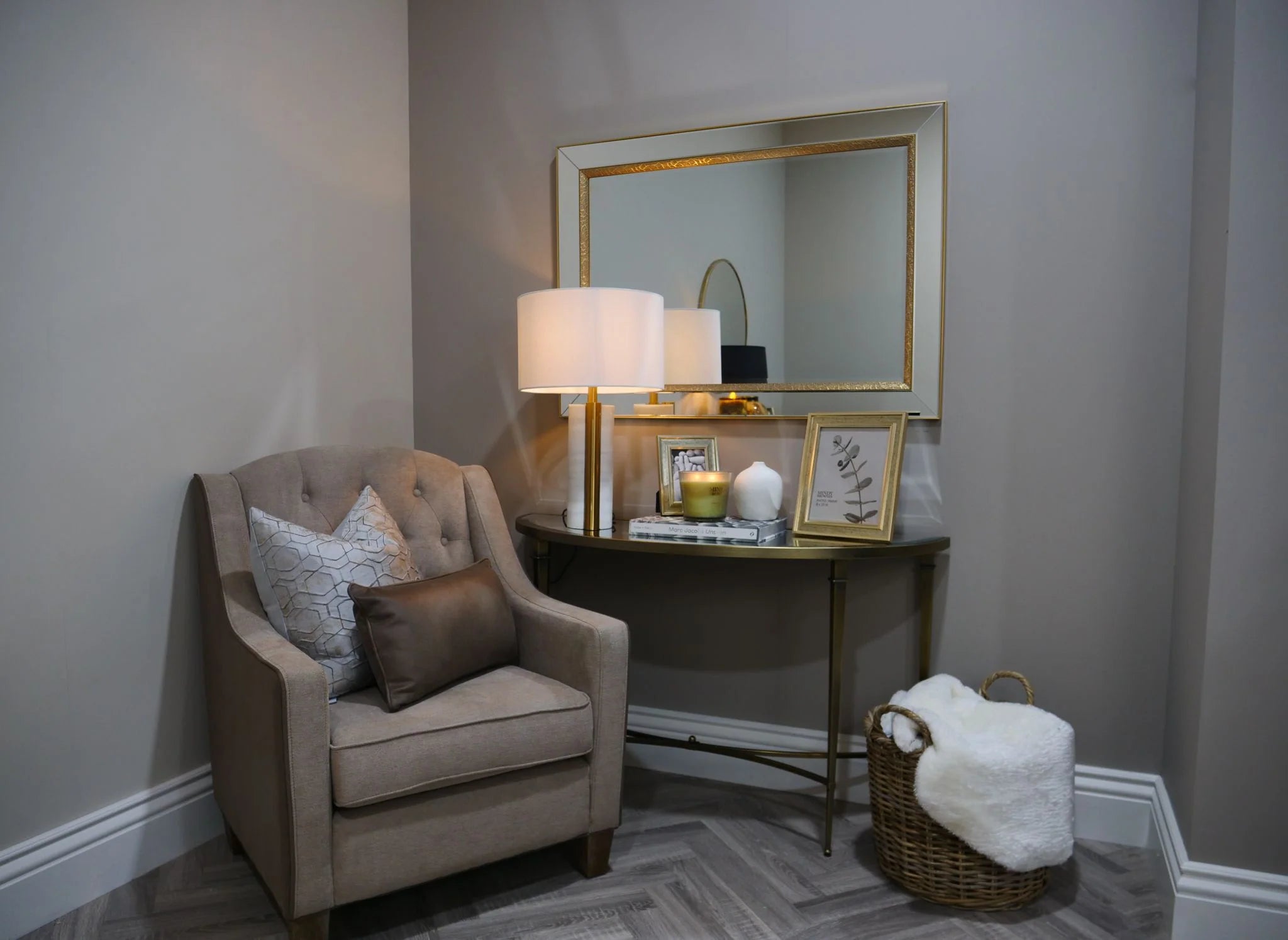 Danzon Table Lamp - Marble Finish