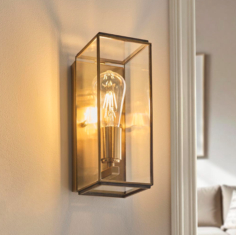 Hammond Wall Light