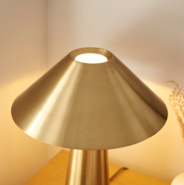 Isak Table Lamp
