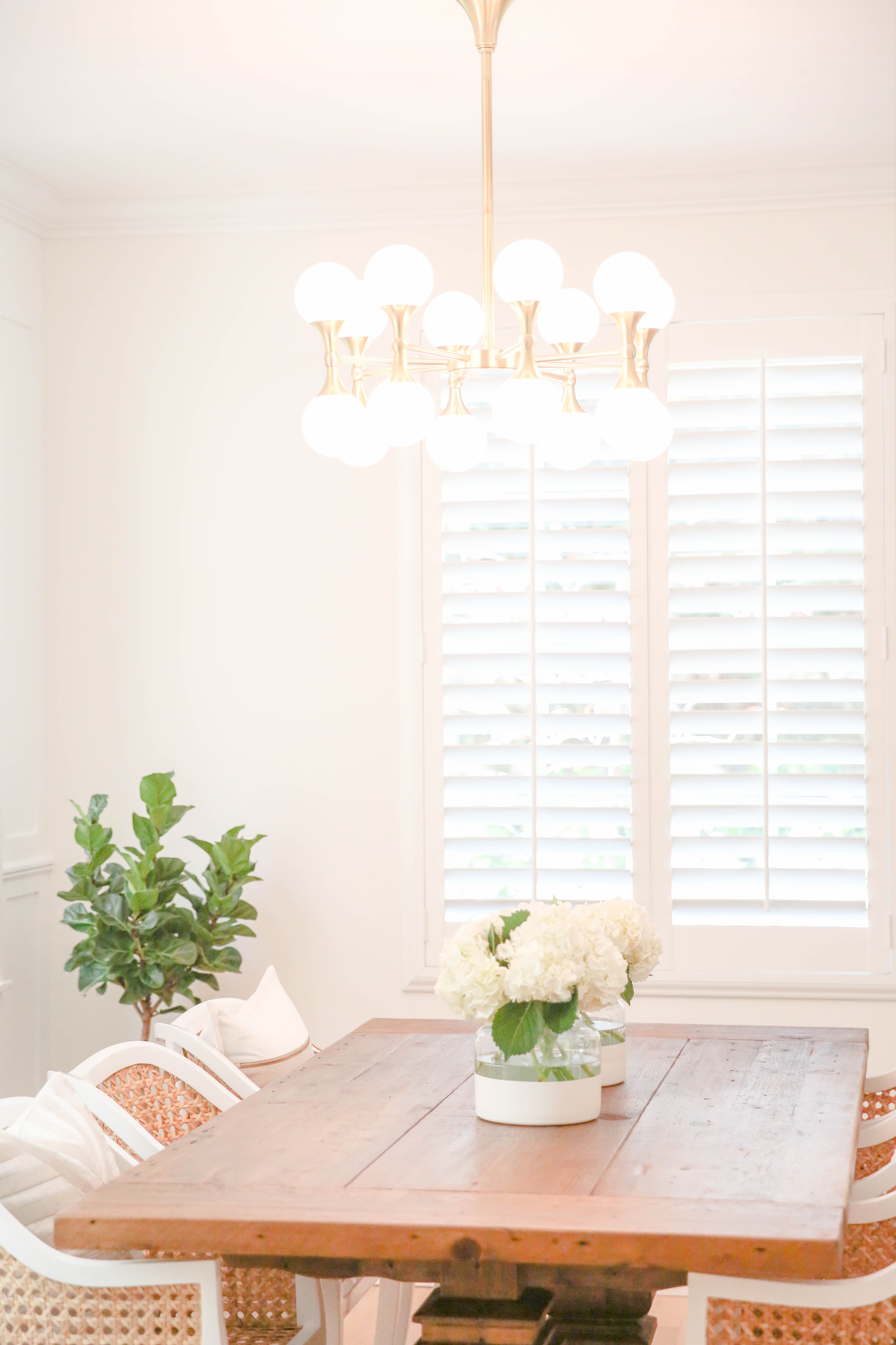 Astoria 16Lt Chandelier - Aged Brass