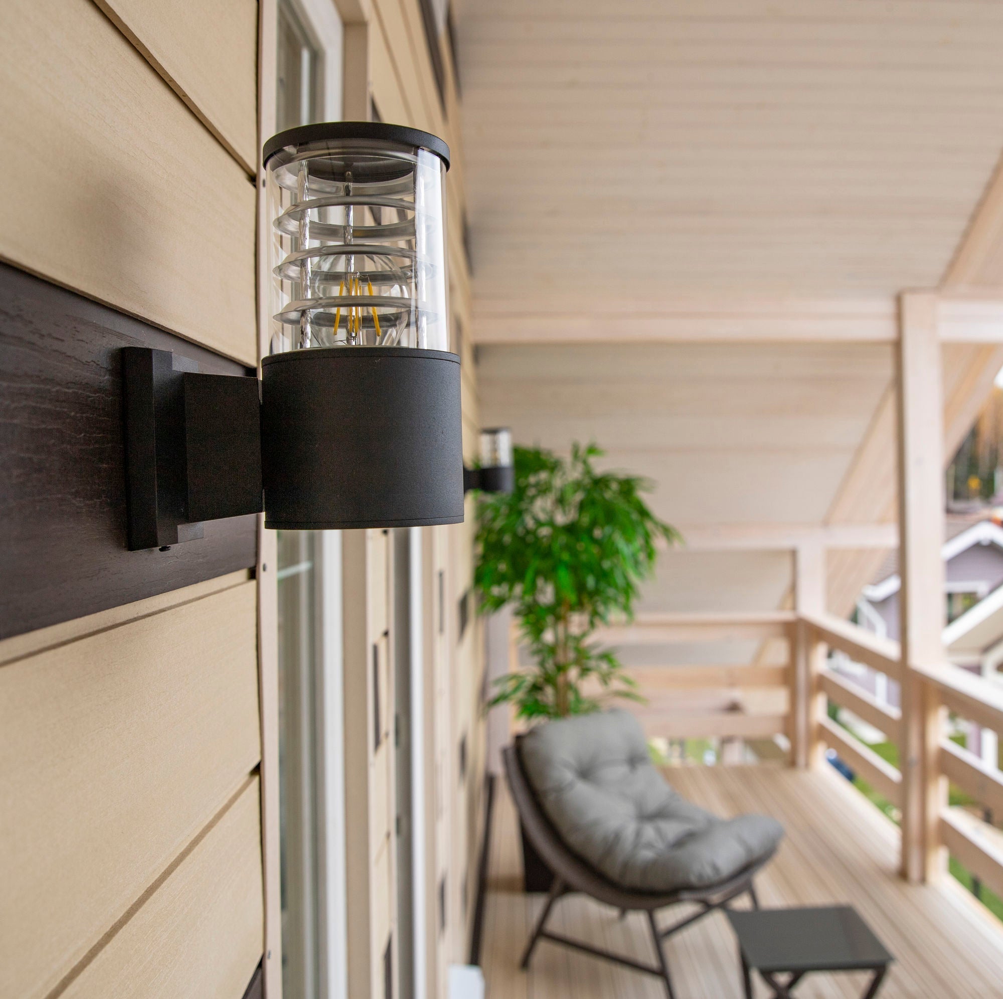 Bronx Wall Light - Black / Grey