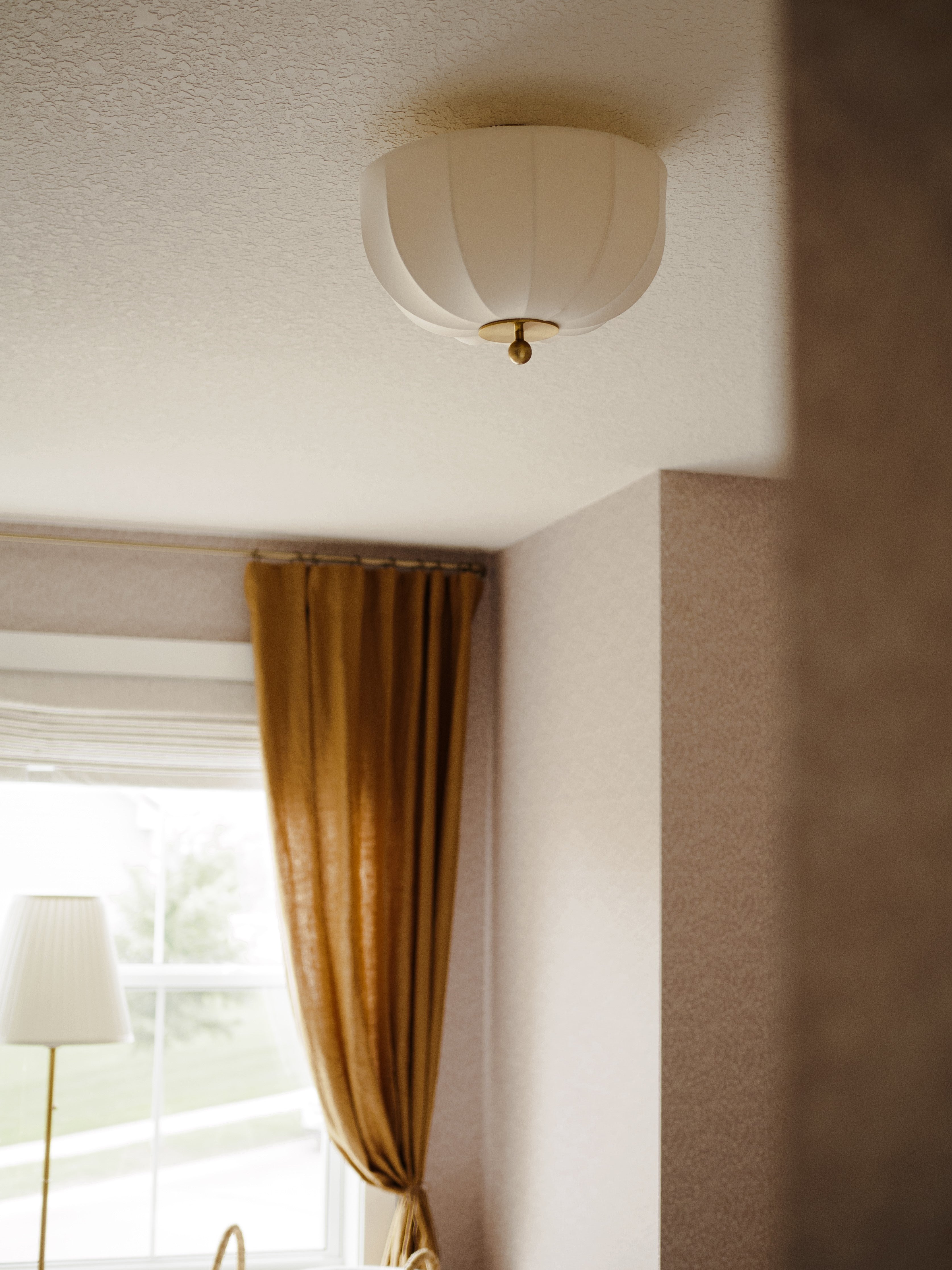 Meshelle 1Lt Flush Mount - Brass
