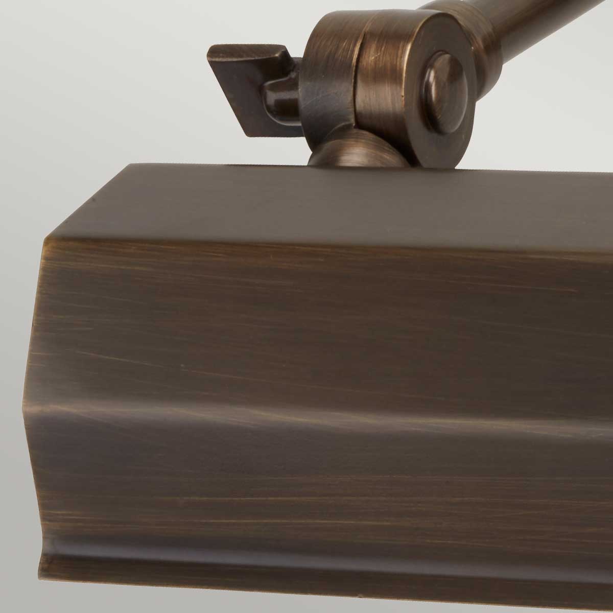 Chawton Small/Medium/Large Picture Light - In Various Finishes E14