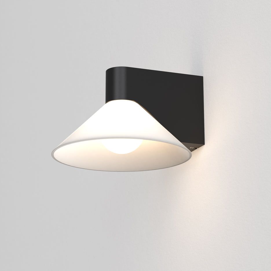 Conic Matt Black/Polished Chrome - Finish