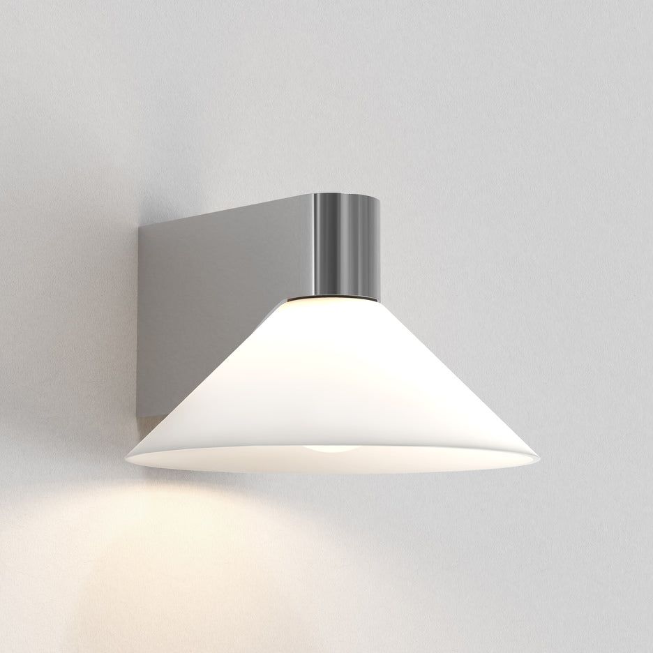 Conic Matt Black/Polished Chrome - Finish