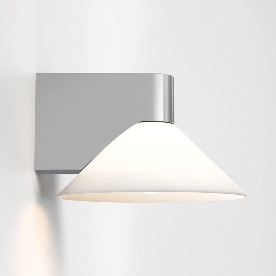 Conic Matt Black/Polished Chrome - Finish