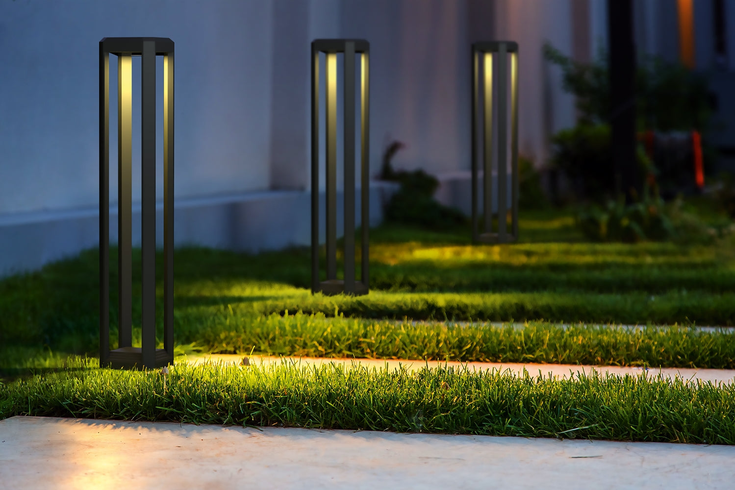 Royal Mile LED Bollard Light 3000K IP65