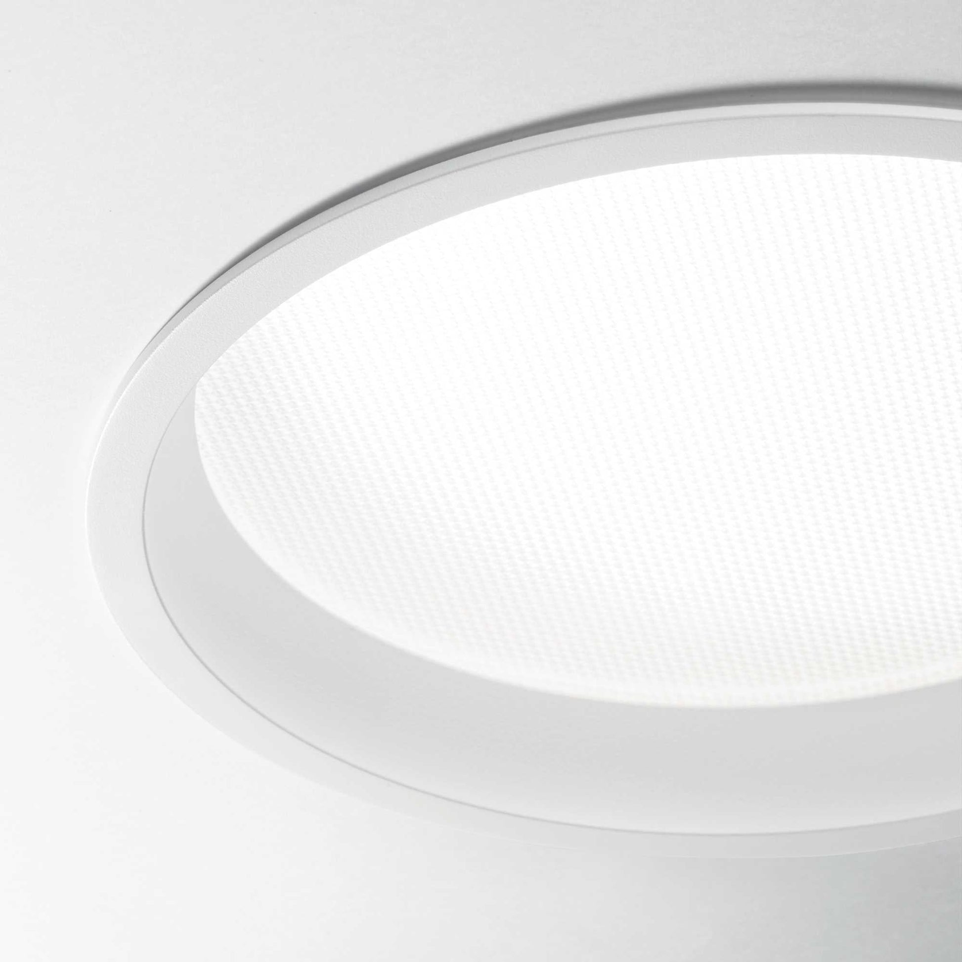 Deep 10W/20W/30W, 3000K/4000K - White Finish - Cusack Lighting