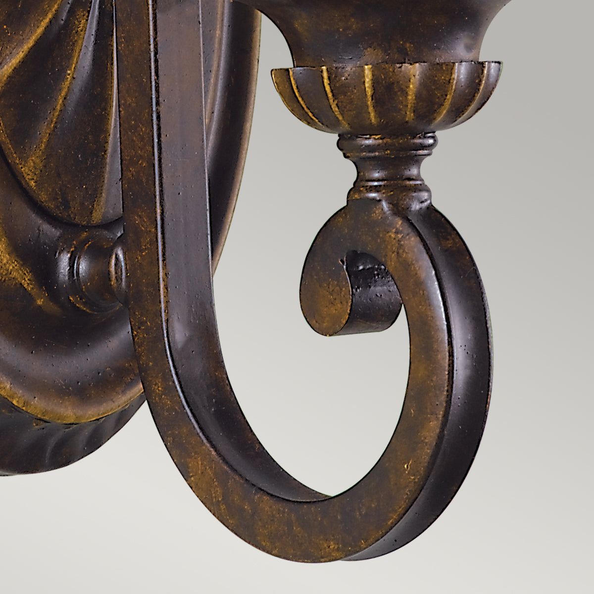 Drawing Room 1Lt Wall Light - Walnut Finish