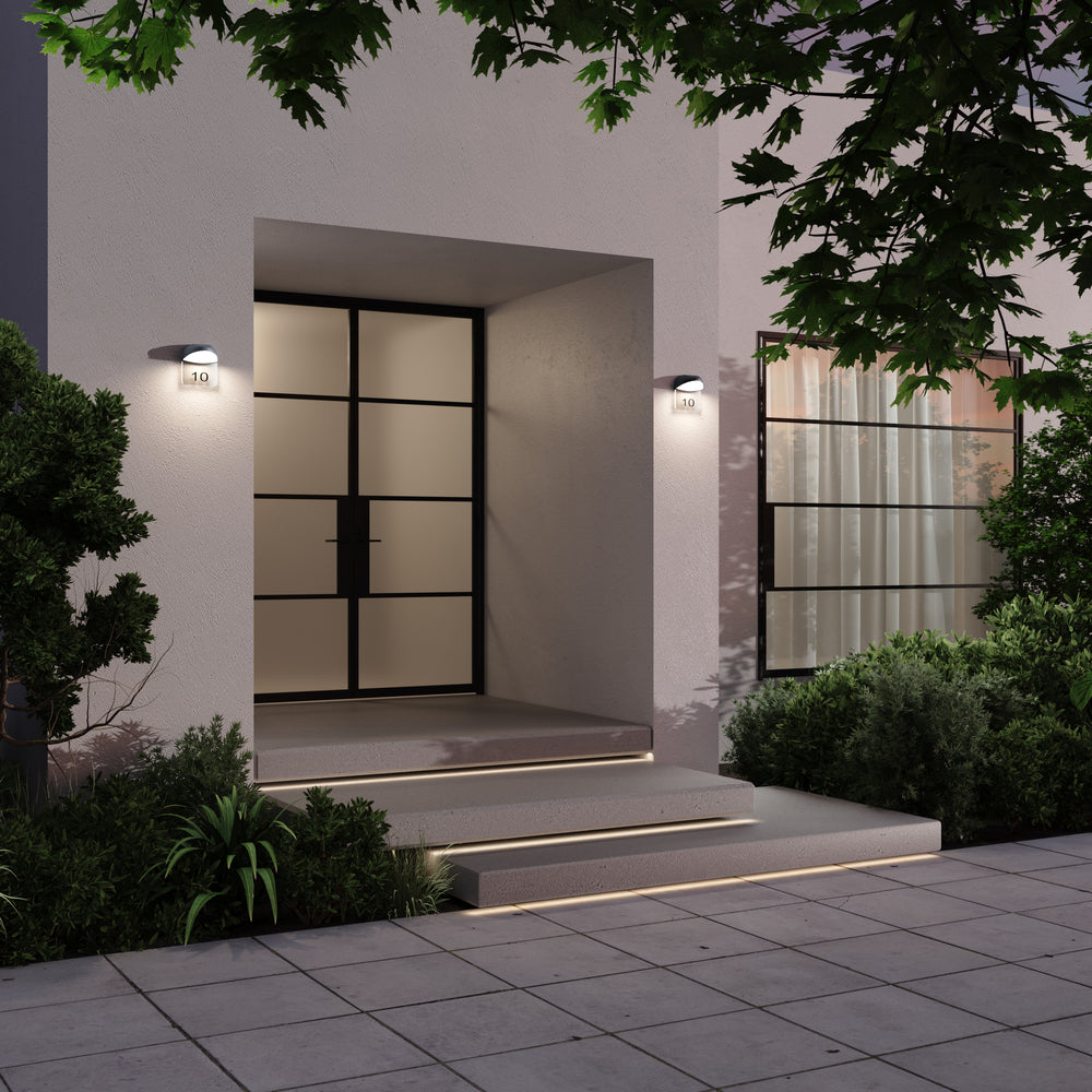 Gloss Outdoor Wall Light