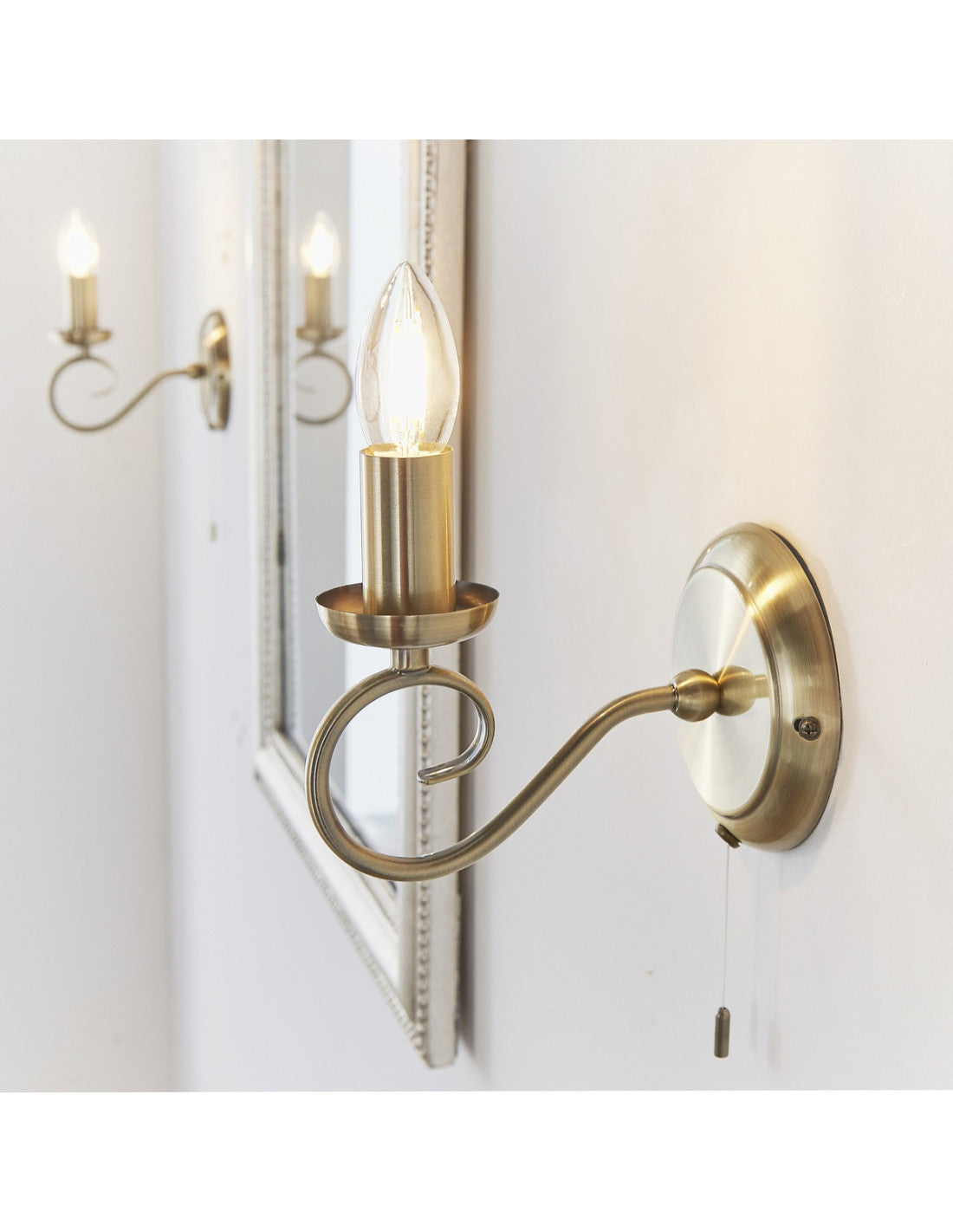 Ketley 1/2Lt Wall Light - Antique Brass