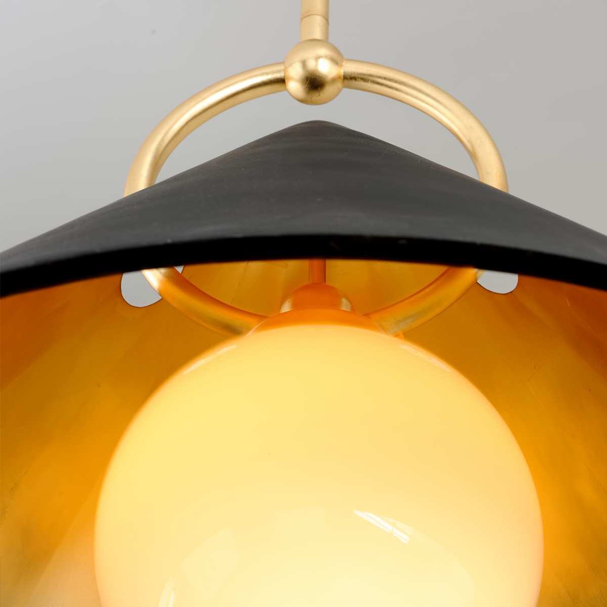 Charm 1Lt Pendant - Black & Gold Leaf