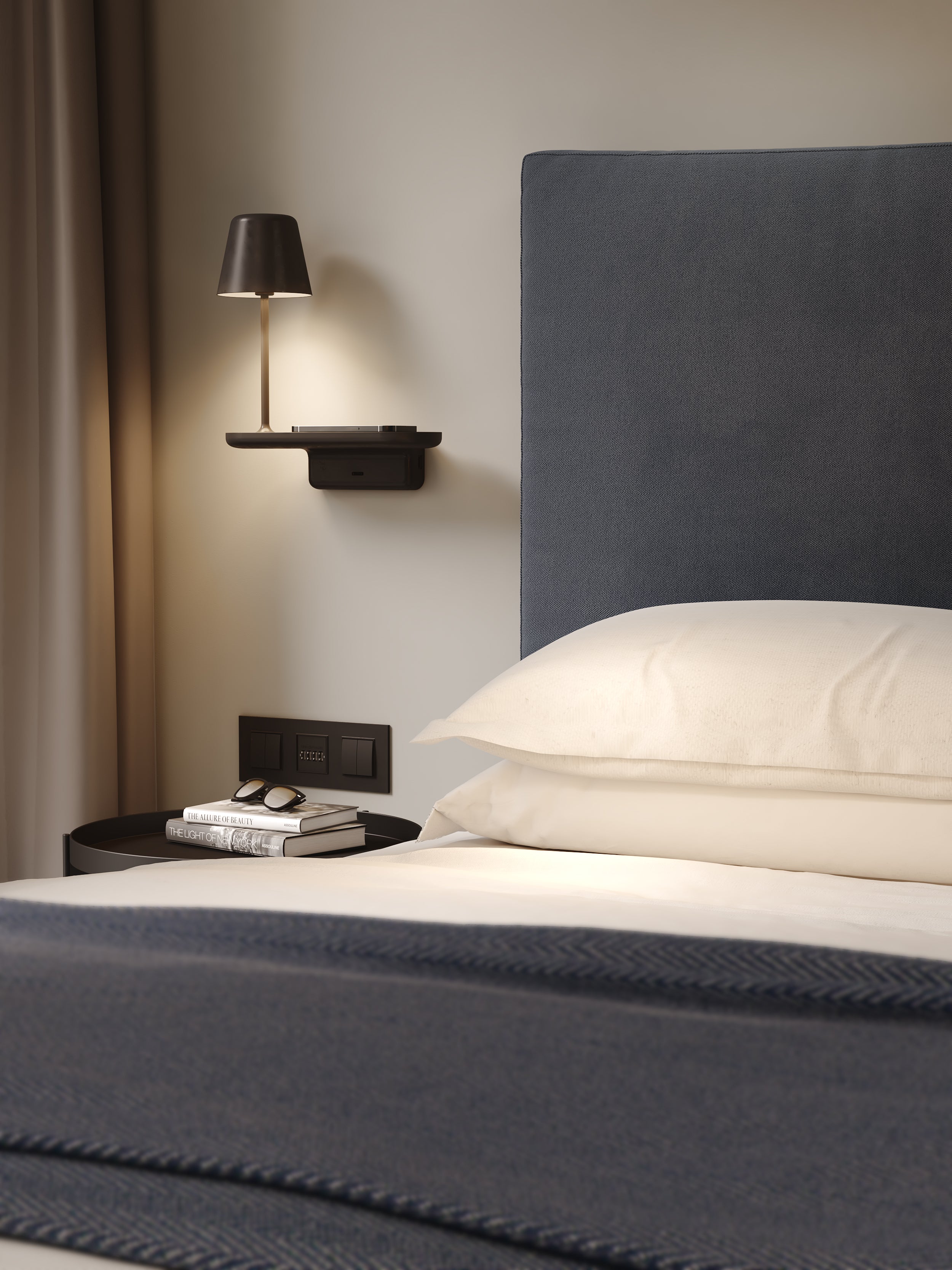 Ito Phone Charger Light- Black/ White Finish