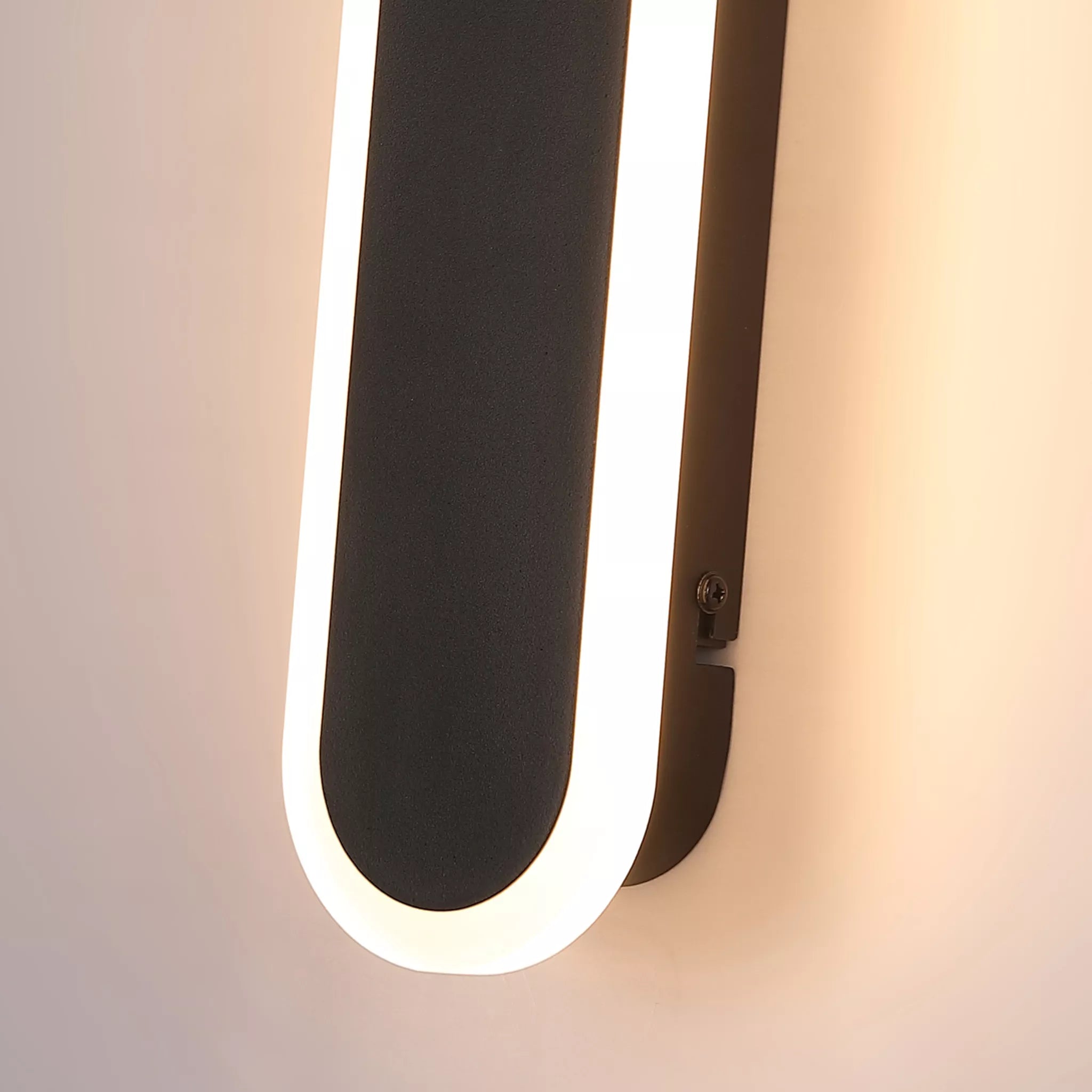 Bordo LED Linear Wall Light- Square/ Oval Finishes