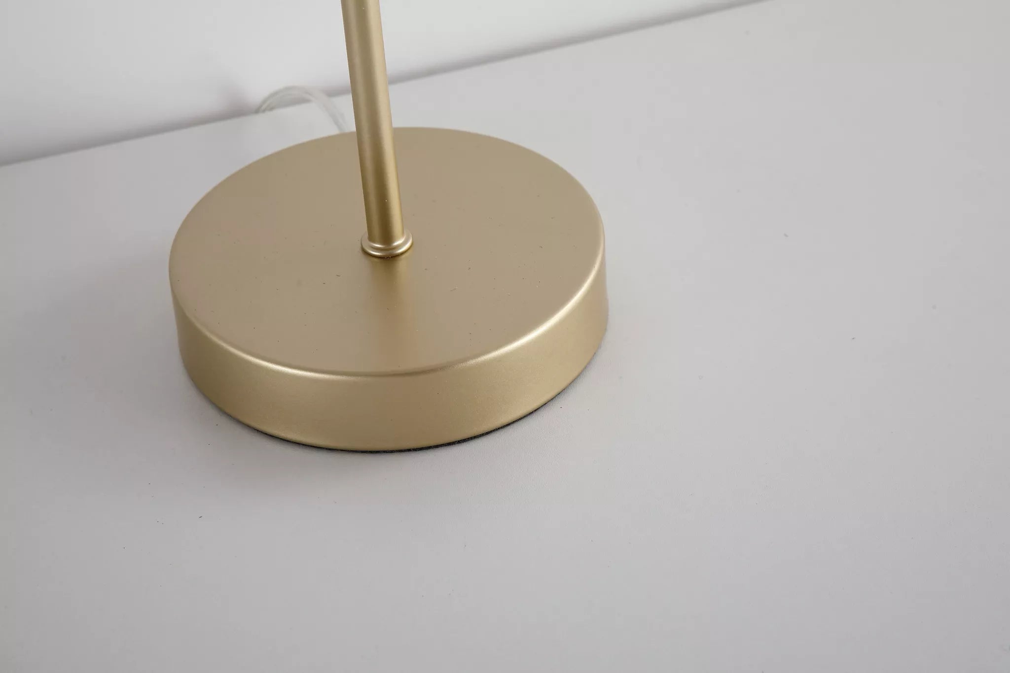 Swizzle 1Lt Table Lamp- Gold Metal & Satin Black Finish