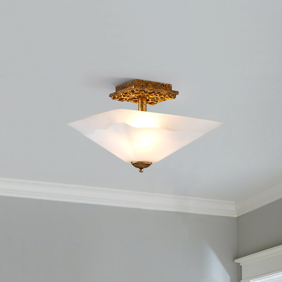 Star 2 lt Flush - Distressed E27