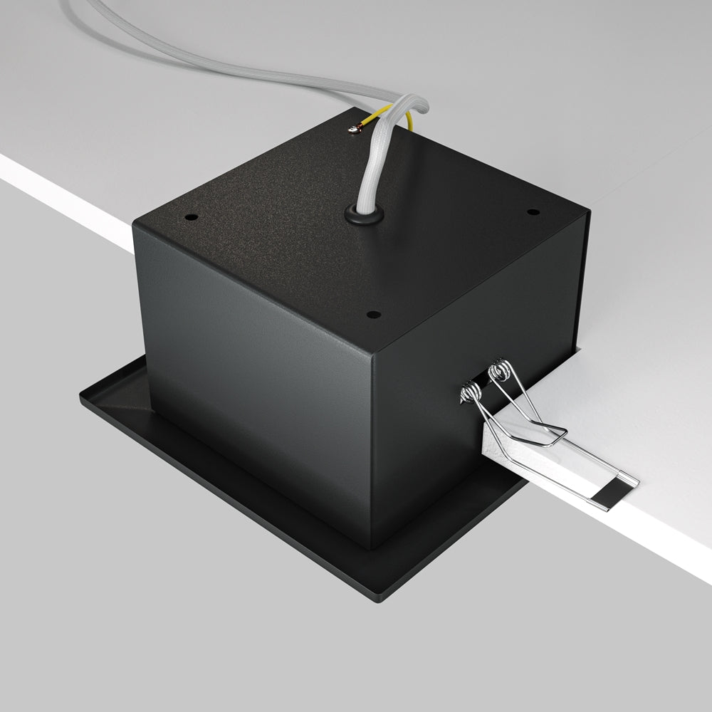 Metal Modern Recessed Light- Black/ White Finish