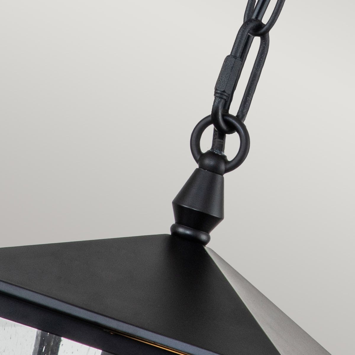 Huntersfield 1/3Lt Chain Lantern - Black IP44 E27