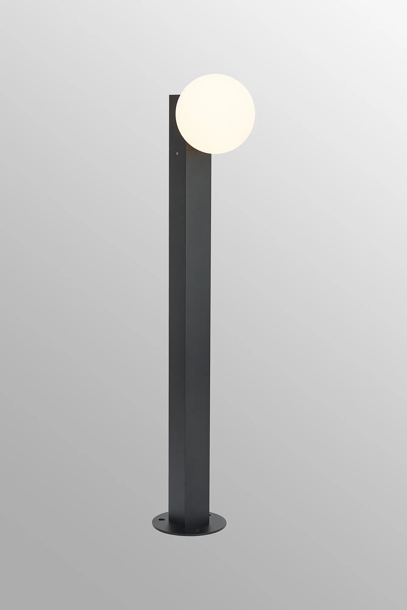 Interlaken 60cm Bollard- Black