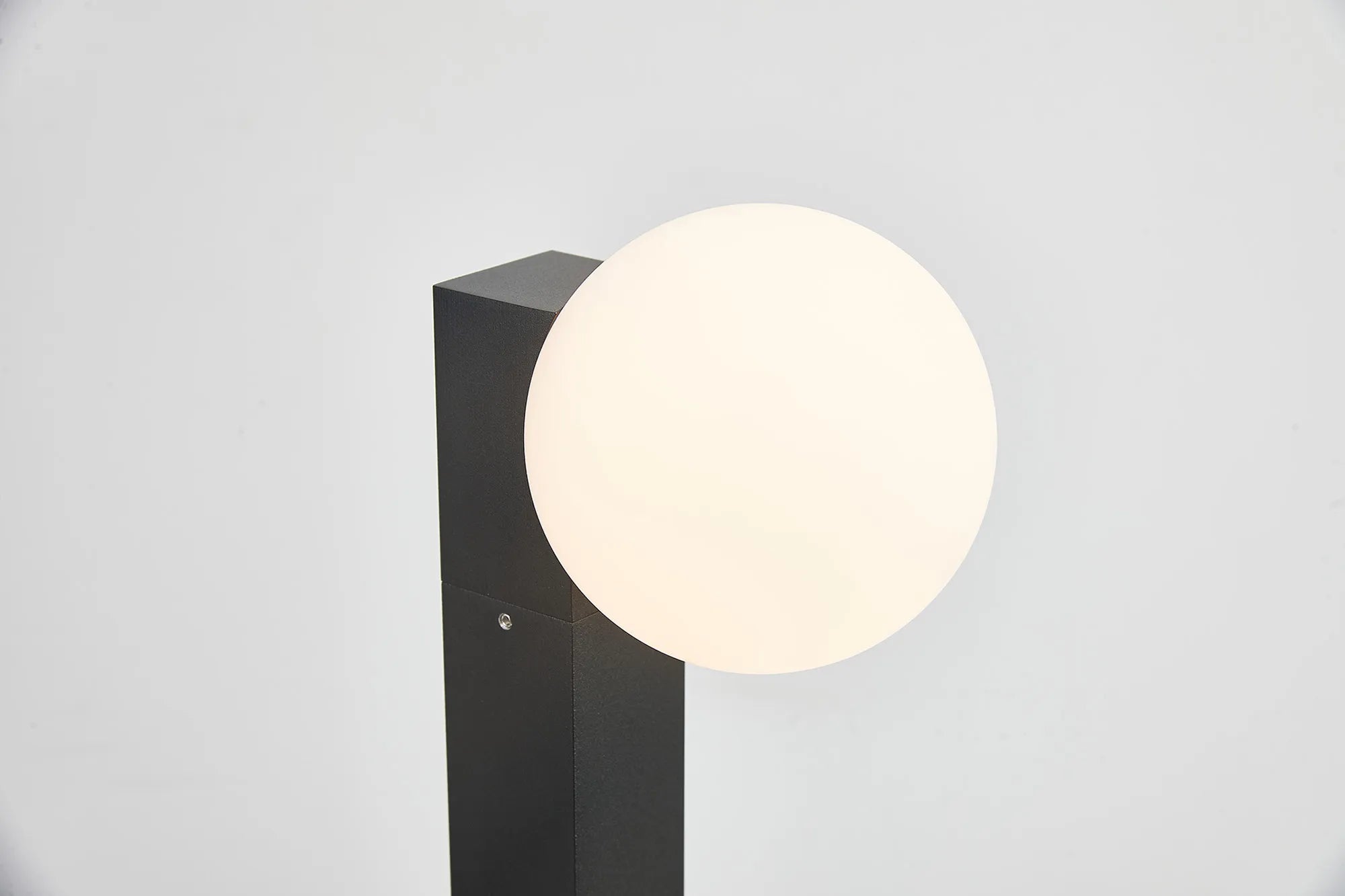 Interlaken 60cm Bollard- Black