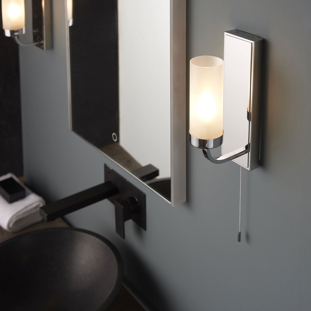 Maldives 1Lt Bathroom Wall Lights IP44 - Chrome & Frosted