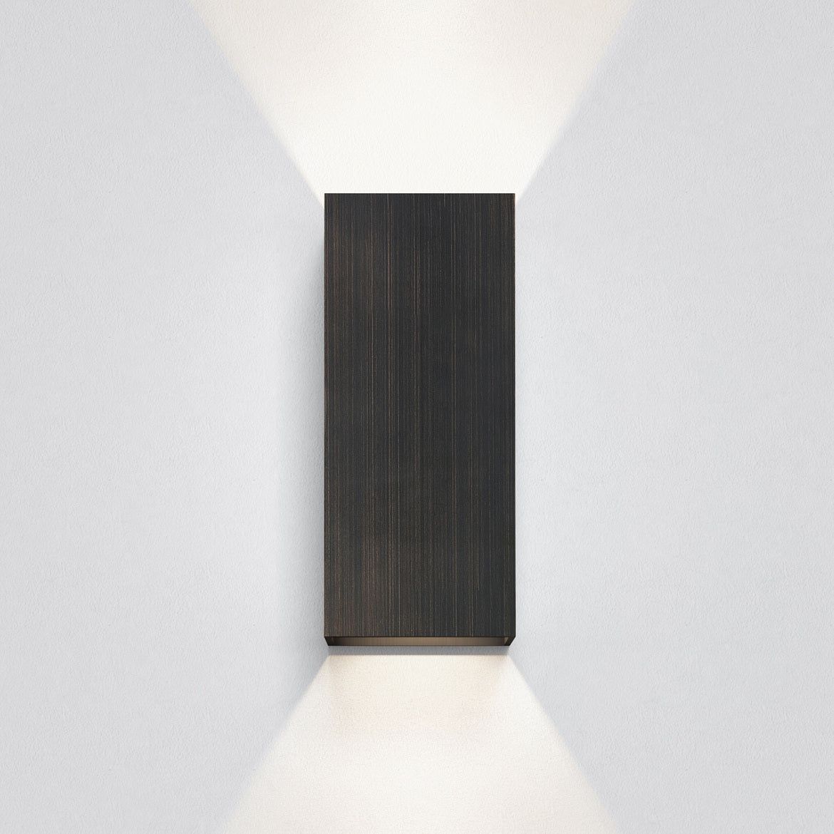 Kinzo 210 LED Bronze/Textured Black