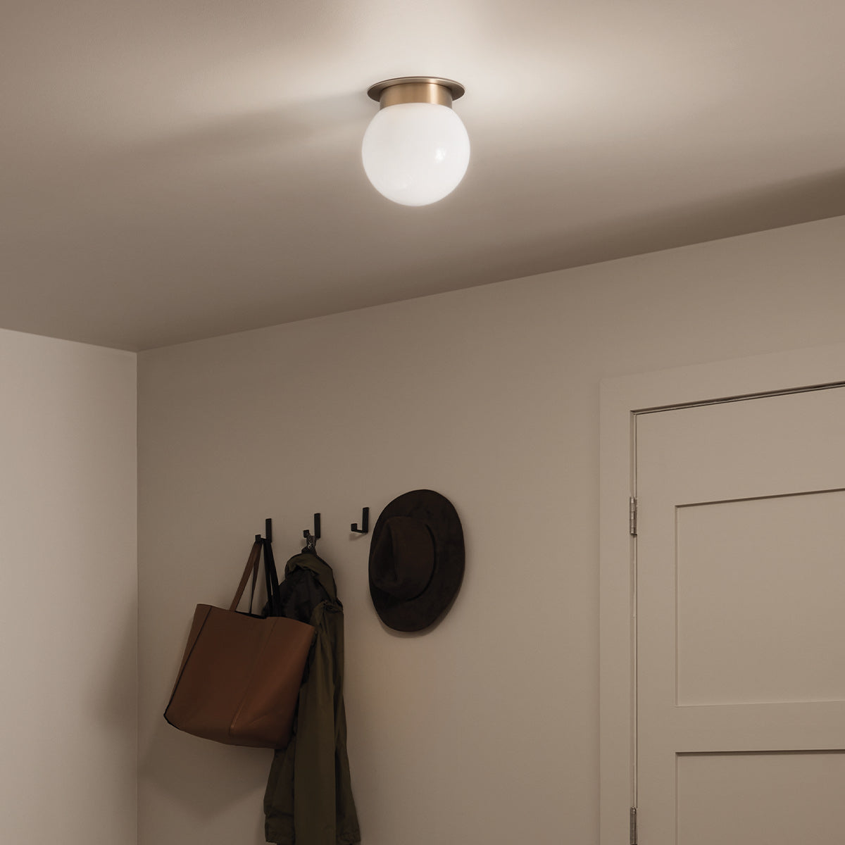 Albers Flush 1 lt Ceiling Light - E27