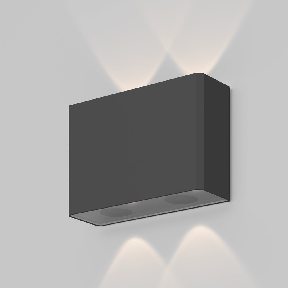 Show Outdoor Up/Down IP54 3000K LED Light