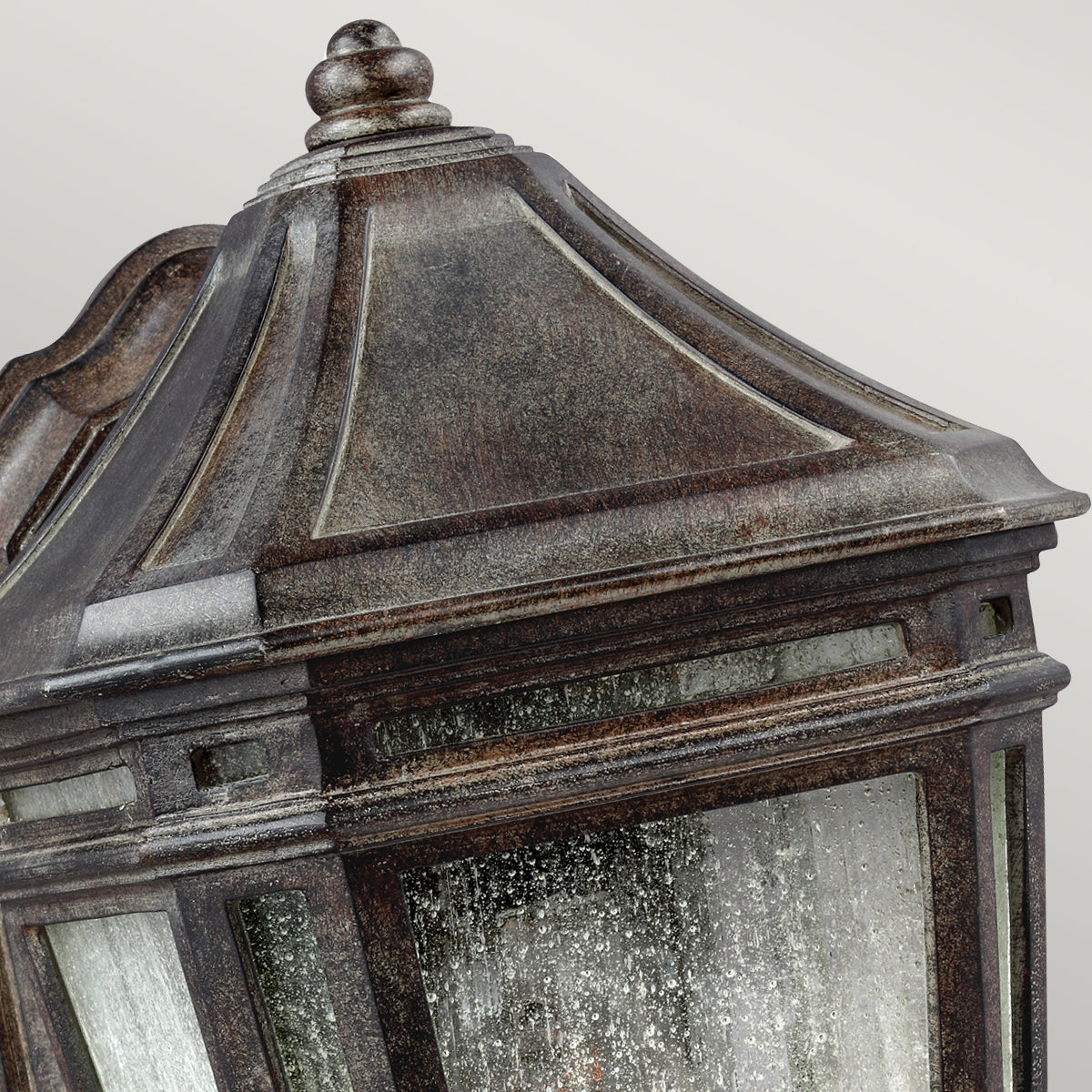 Londontowne Wall Lantern – Weathered Chestnut Finish