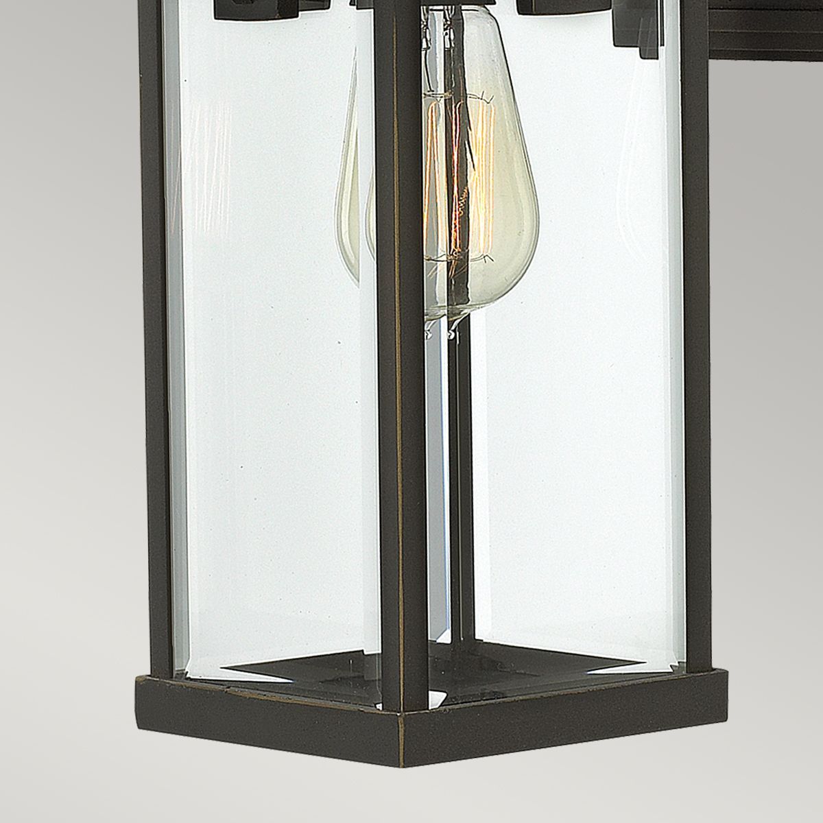 Manhattan 1Lt Medium Outdoor Wall Light - Oil Rubbed Bronze IP44