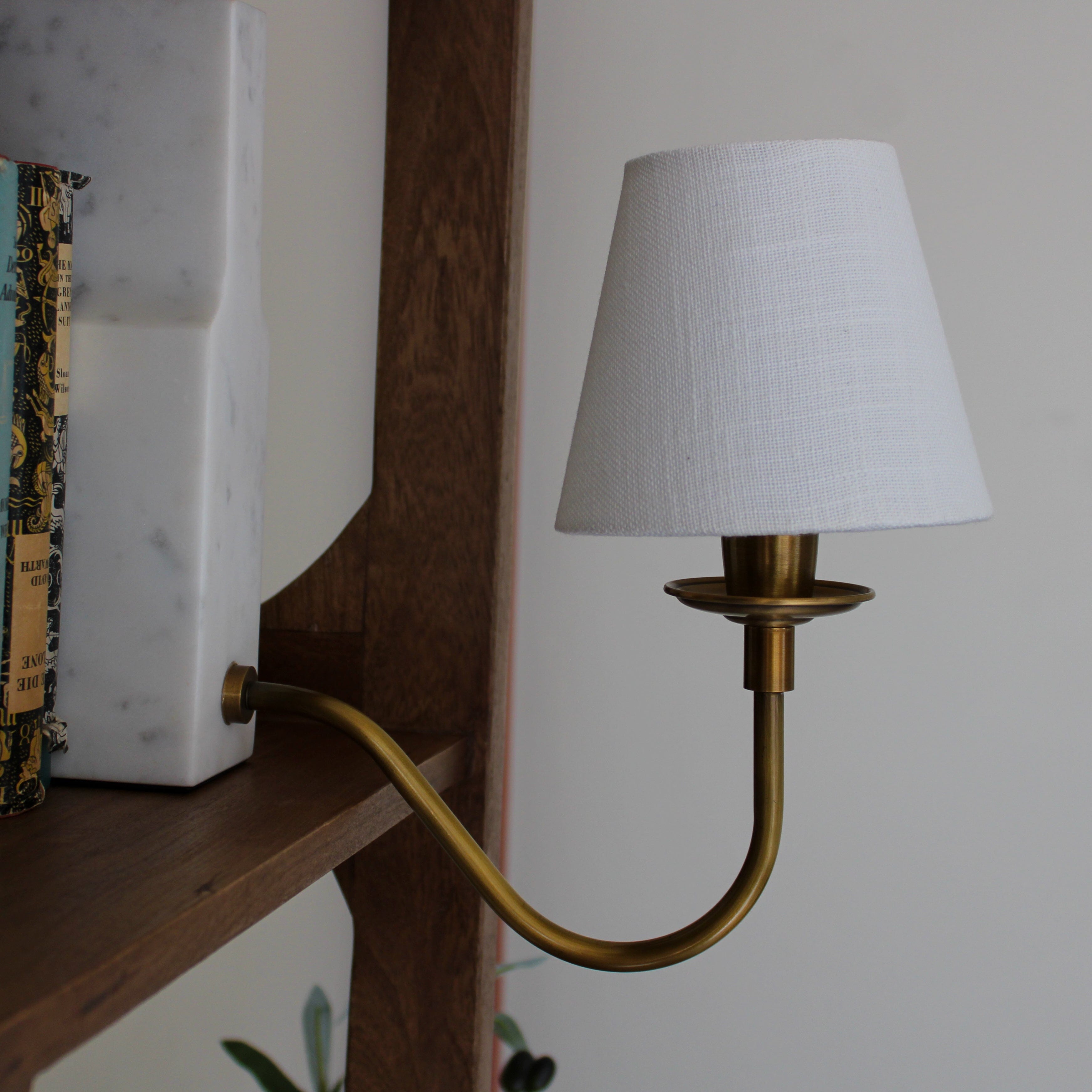 Marble Bookshelf Lamp- Green/White Shades