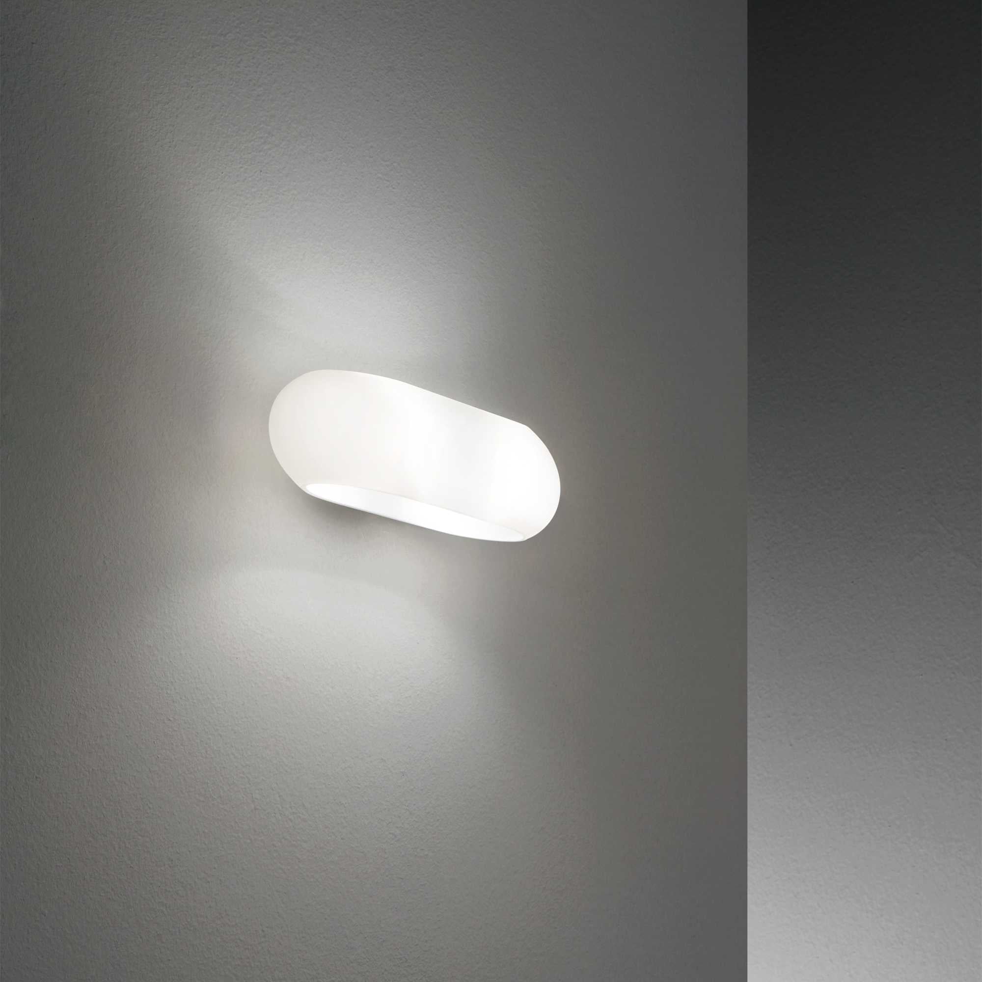 Moris Wall light - White Finish - Cusack Lighting