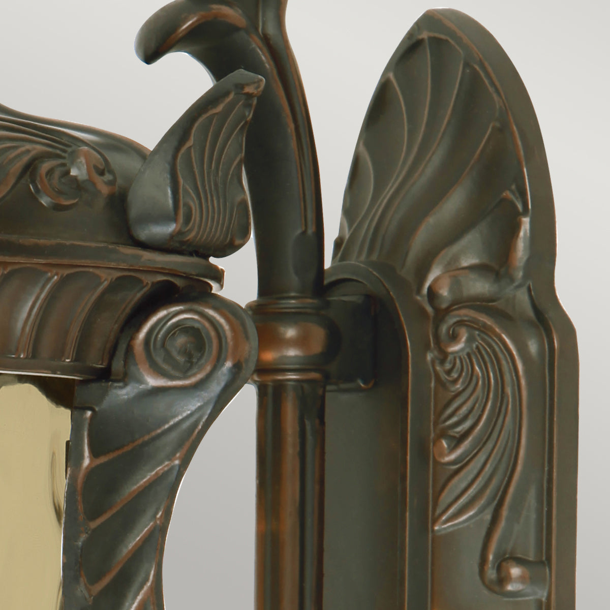 Philadelphia Large & Up Wall Lantern - Old Bronze Finish