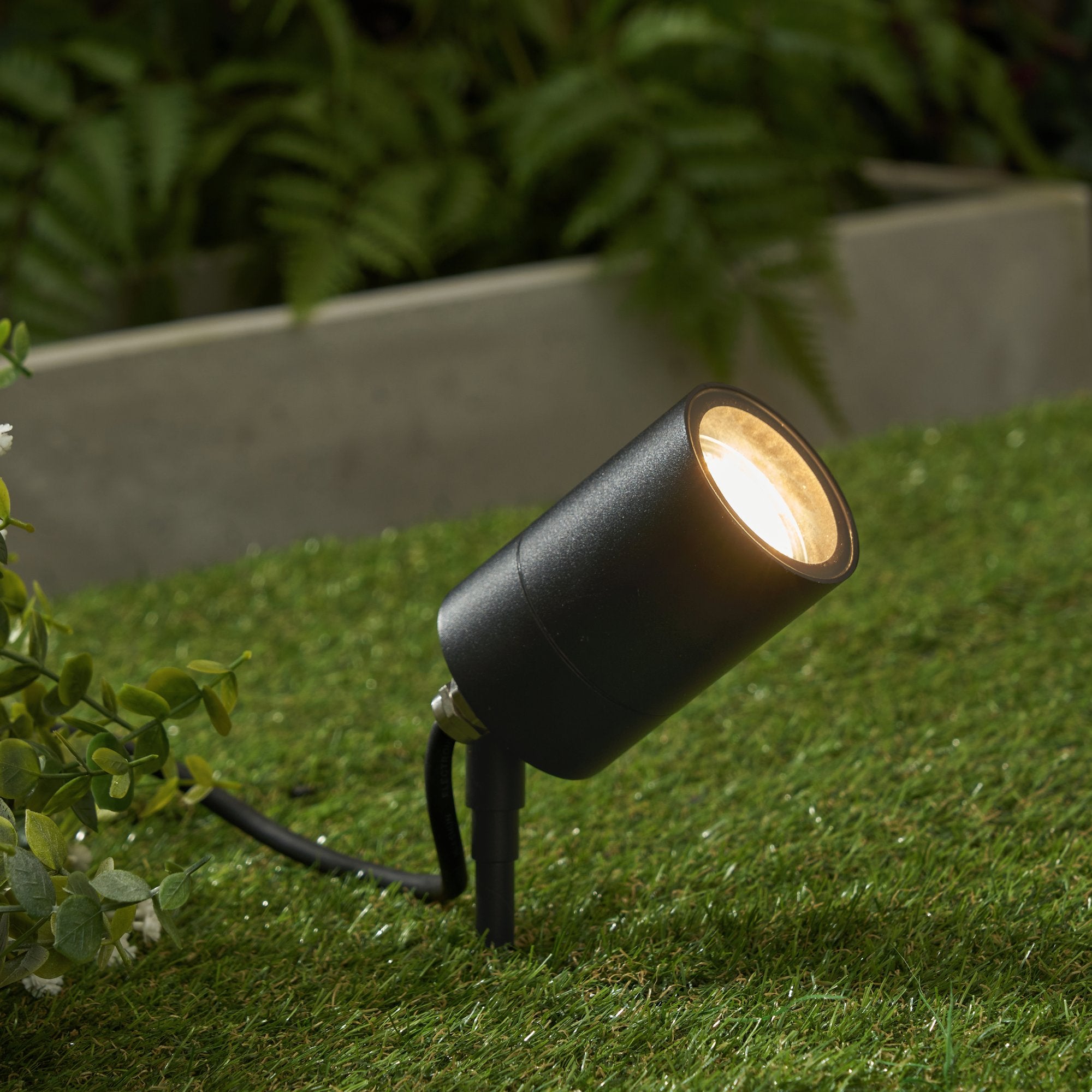 Leto Outdoor Spike Light- Black/ Stainless Steel Finish