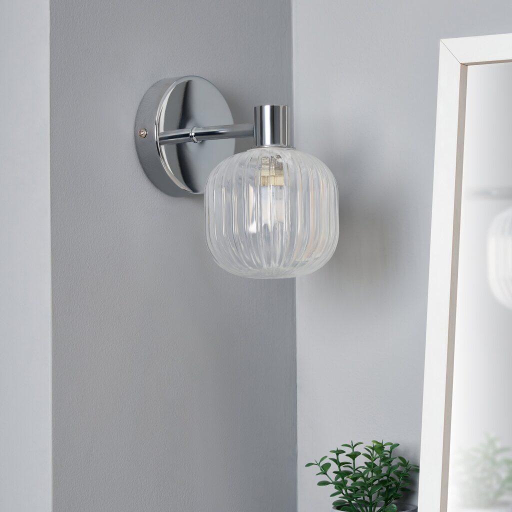 Scala 1lt Ribbed Bathroom Wall Light IP44- Chrome/ Satin Brass
