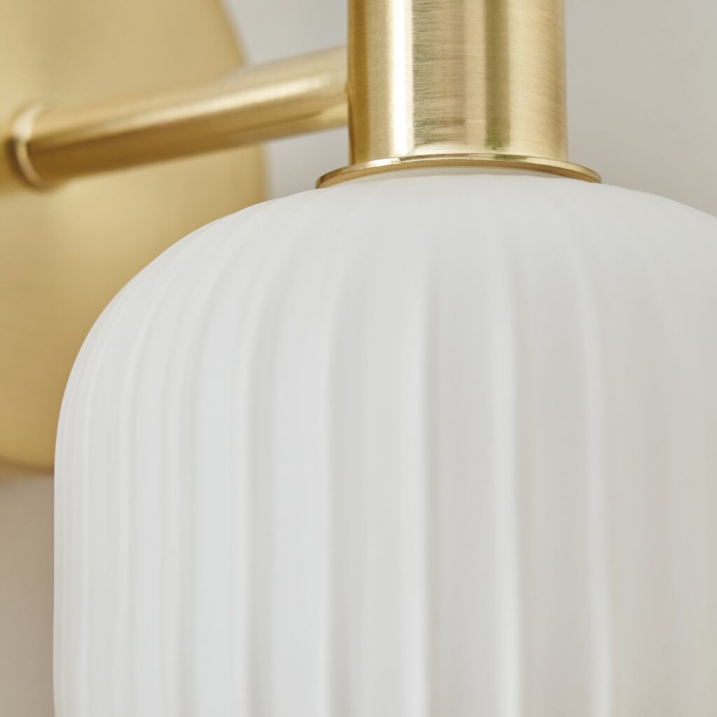 Scala 1lt Ribbed Bathroom Wall Light IP44- Chrome/ Satin Brass
