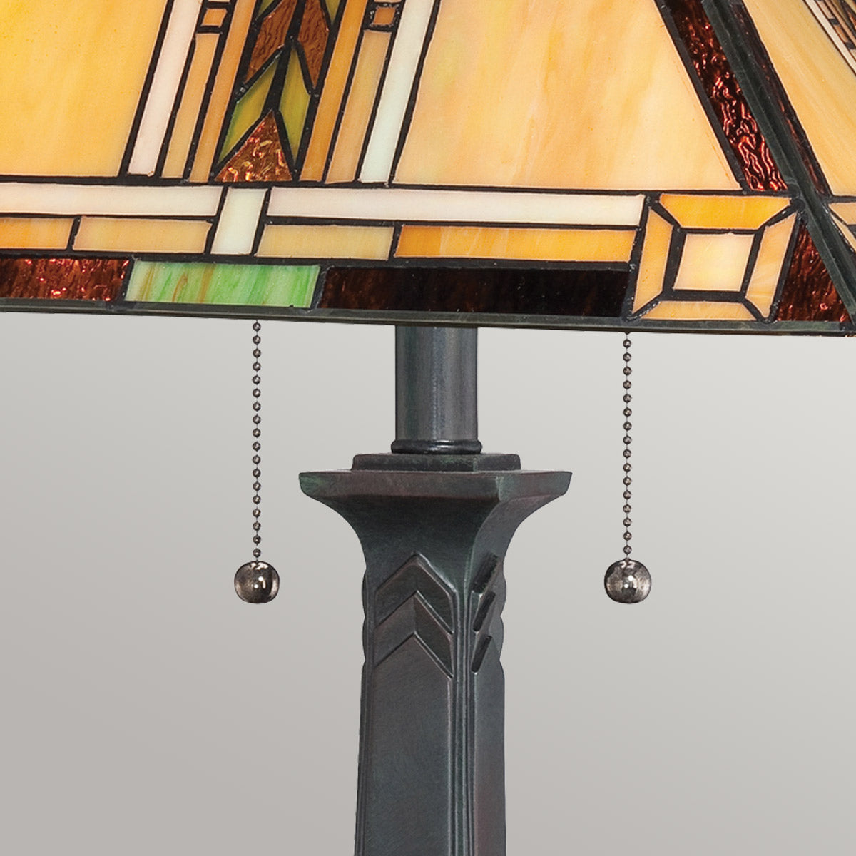 Quoizel Navajo 2 lt Tiffany styleTable Lamp - Bronze with Art Glass Shade E27