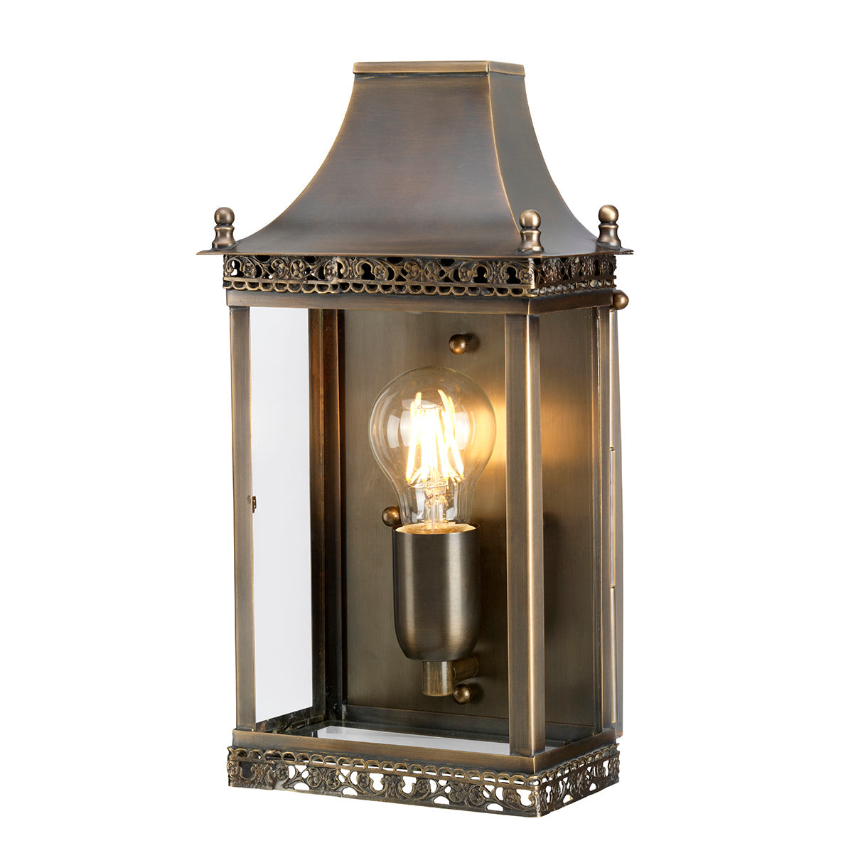 Regents Park Wall Lantern – Aged Brass Finish