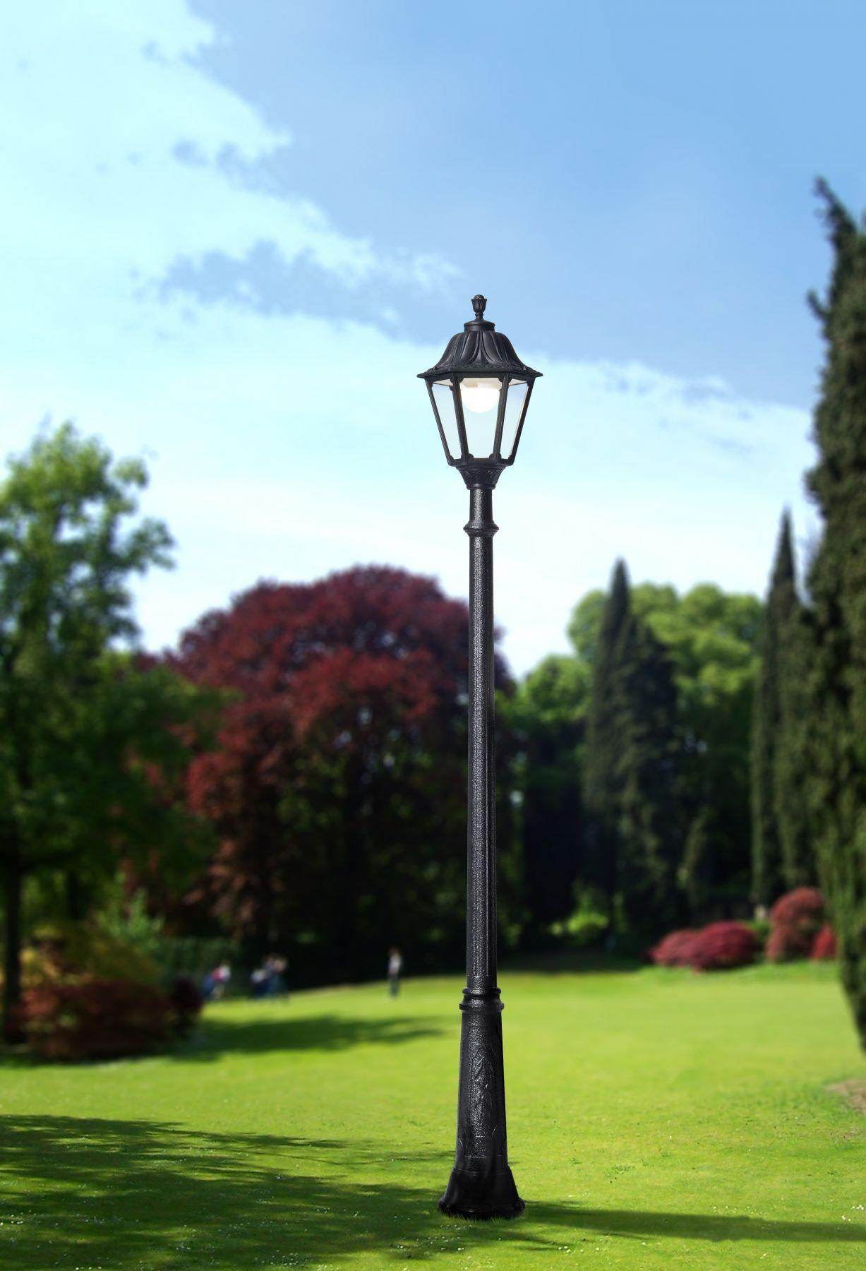 Ricu / Noemi Large Post - Cusack Lighting