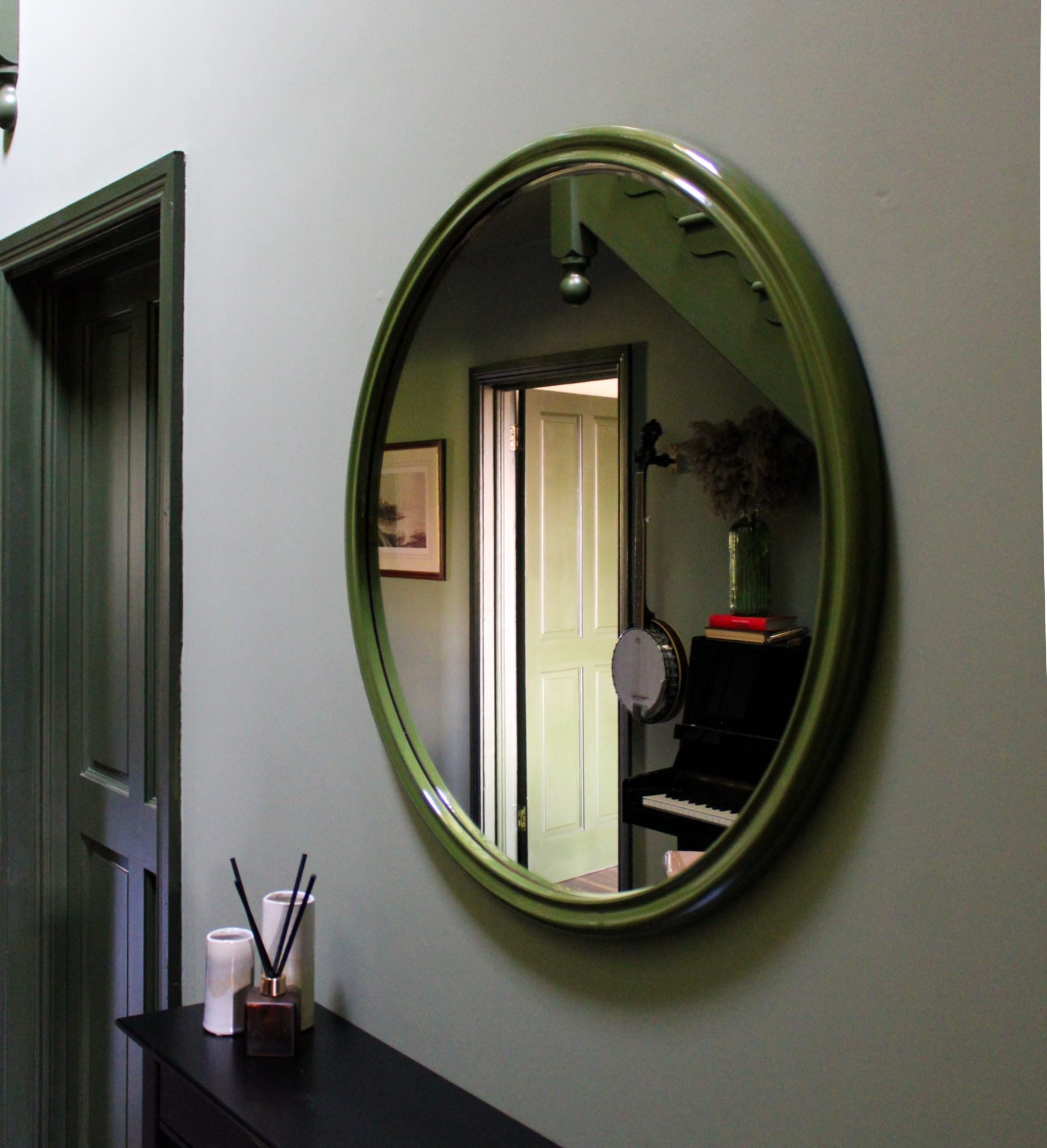 Nora Round Lacquer Mirror- Various Colours